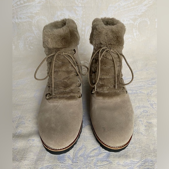 Blondo Rachael Waterproof Boots 9 - Picture 4 of 13